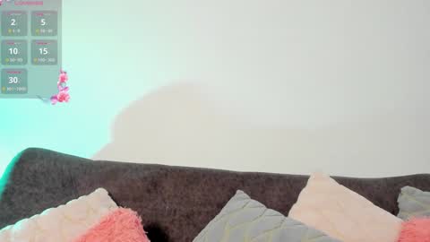 Hailee online show from December 17, 2024, 5:26 pm