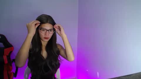 hailey69sexy online show from September 17, 2025, 7:32 am