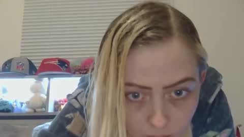 Hailey and d online show from February 4, 2026, 12:38 am