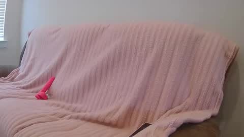 haileymae online show from April 3, 2026, 5:11 pm