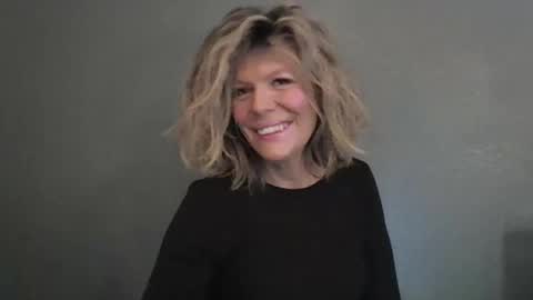Snapshot of haileys123 chatting on April 23, 2026, 5:48 pm Hailey online show from April 23, 2026, 5:48 pm