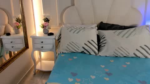 haileysans online show from March 17, 2026, 11:35 am