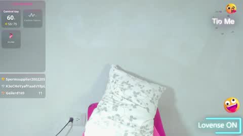 Snapshot of haileystonei chatting on May 5, 2026, 12:35 pm haileystonei online show from May 5, 2026, 12:35 pm
