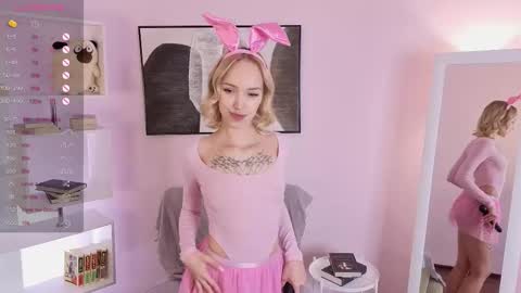 Snapshot of haily_braind chatting on December 20, 2025, 10:17 pm Lylu online show from December 20, 2025, 10:17 pm