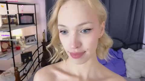 Snapshot of haily_braind chatting on February 19, 2026, 10:39 pm Lylu online show from February 19, 2026, 10:39 pm