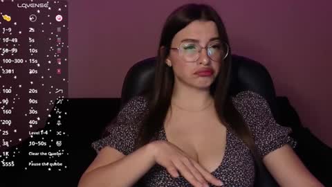 Snapshot of haily_heavenly chatting on December 18, 2024, 11:13 am HailyHeavenly online show from December 18, 2024, 11:13 am