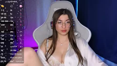 Snapshot of haily_heavenly chatting on February 25, 2025, 2:11 pm HailyHeavenly online show from February 25, 2025, 2:11 pm