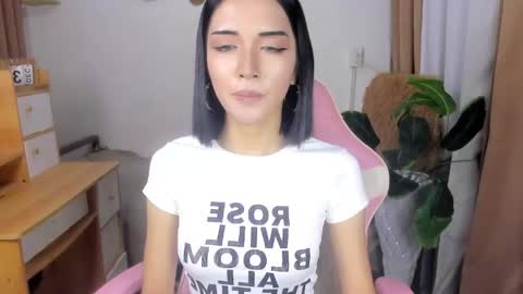 Snapshot of hailyourqueenofsatisfaction chatting on April 16, 2026, 9:54 am Haily online show from April 16, 2026, 9:54 am