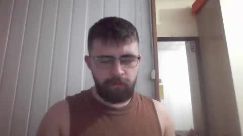 Snapshot of hairy_man_69_ chatting on October 29, 2025, 3:09 am horny online show from October 29, 2025, 3:09 am