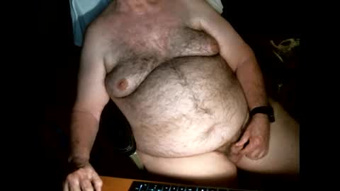 hairybear813 online show from September 9, 2025, 5:34 pm
