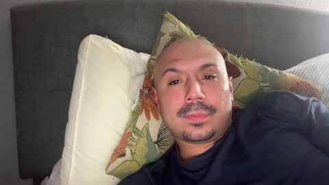 hairyman30000 online show from December 23, 2025, 1:47 am