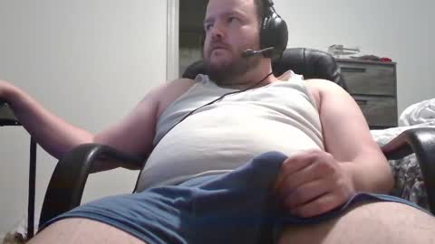 Snapshot of hairymikey chatting on April 19, 2026, 4:23 am hairymikey online show from April 19, 2026, 4:23 am