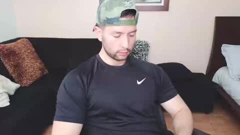 hairyncuteass online show from February 18, 2025, 1:33 pm