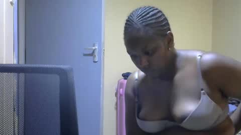 Snapshot of hairypussybigassy001 chatting on January 28, 2025, 8:57 am hairypussybigassy001 online show from January 28, 2025, 8:57 am