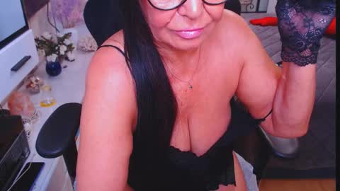 Snapshot of hairypussygranny chatting on September 27, 2025, 7:35 am Monika online show from September 27, 2025, 7:35 am