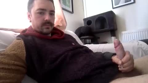 Snapshot of hairyshaft12 chatting on March 11, 2026, 1:17 pm hairyshaft12 online show from March 11, 2026, 1:17 pm