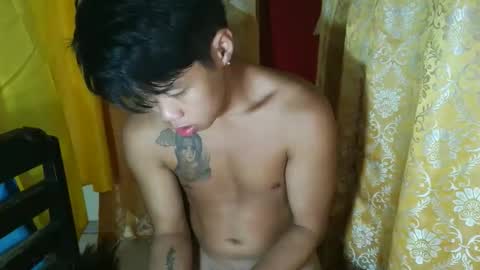 haku020485 online show from November 24, 2025, 3:45 pm