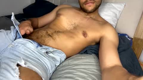 Independent       model  online show from March 11, 2025, 11:59 pm