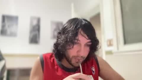 Snapshot of halfblood18 chatting on October 18, 2025, 10:21 pm halfblood18 online show from October 18, 2025, 10:21 pm