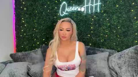 Halia Hill online show from January 6, 2026, 9:29 pm