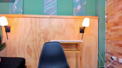 Snapshot of halleylorens chatting on February 5, 2026, 12:21 pm Halley Lorens online show from February 5, 2026, 12:21 pm