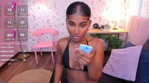Snapshot of halleylorens chatting on May 7, 2026, 7:19 pm Halley Lorens online show from May 7, 2026, 7:19 pm