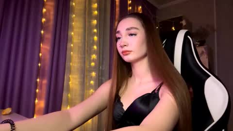 Holly online show from January 16, 2026, 7:29 pm