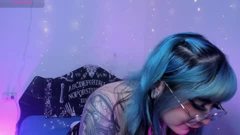 Snapshot of hallucigenia_sparza chatting on December 21, 2024, 3:42 pm Hallu online show from December 21, 2024, 3:42 pm