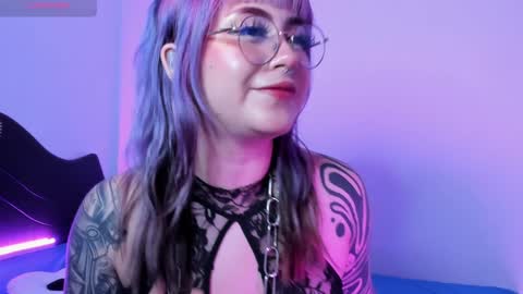 Snapshot of hallucigenia_sparza chatting on January 29, 2025, 4:52 pm Hallu online show from January 29, 2025, 4:52 pm