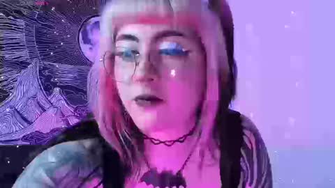 Snapshot of hallucigenia_sparza chatting on September 9, 2025, 2:05 pm Hallu online show from September 9, 2025, 2:05 pm