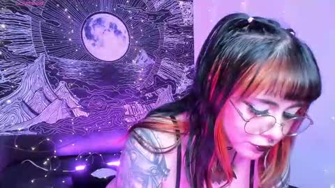 Snapshot of hallucigenia_sparza chatting on September 18, 2025, 1:57 pm Hallu online show from September 18, 2025, 1:57 pm