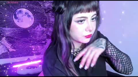 Snapshot of hallucigenia_sparza chatting on January 31, 2026, 11:47 pm Hallu online show from January 31, 2026, 11:47 pm