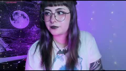 Snapshot of hallucigenia_sparza chatting on February 6, 2026, 8:45 pm Hallu online show from February 6, 2026, 8:45 pm