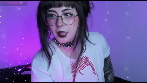 Snapshot of hallucigenia_sparza chatting on March 1, 2026, 9:50 pm Hallu online show from March 1, 2026, 9:50 pm