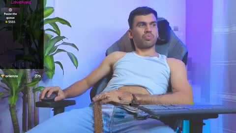 hamiltong12 online show from April 7, 2026, 3:40 am