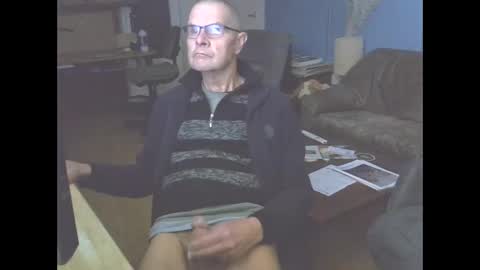 Prefer men 80 online show from December 14, 2024, 4:09 pm