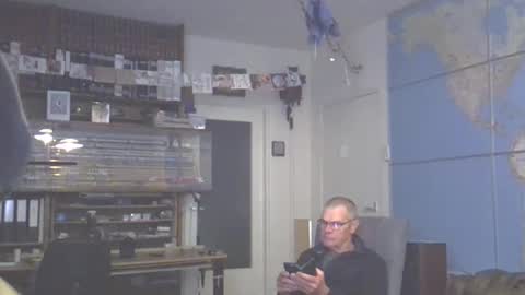 Prefer men 80 online show from February 15, 2025, 6:55 pm