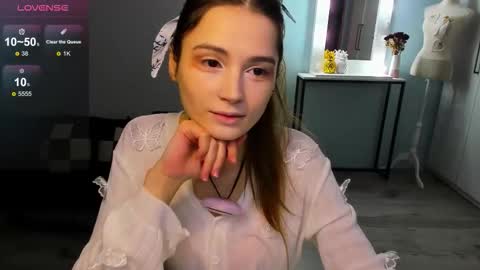 Hana online show from December 15, 2025, 2:21 pm