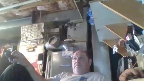 Snapshot of handiemanhere chatting on November 3, 2025, 4:52 pm naked man online show from November 3, 2025, 4:52 pm