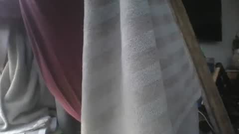 handncocknocum online show from January 10, 2026, 8:27 am