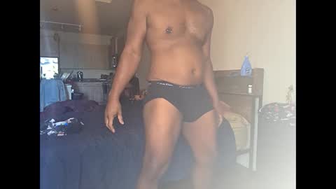 Snapshot of handsallover242 chatting on November 14, 2025, 8:07 pm handsallover242 online show from November 14, 2025, 8:07 pm