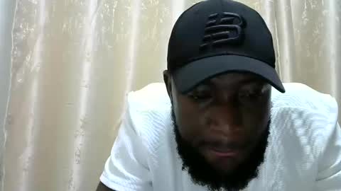 handsome king online show from December 8, 2024, 8:58 pm