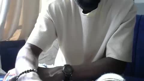 handsome king online show from January 7, 2026, 12:29 pm