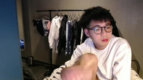 handsome_mannn online show from March 8, 2025, 11:18 pm