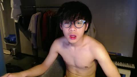 handsome_mannn online show from May 30, 2026, 7:44 pm