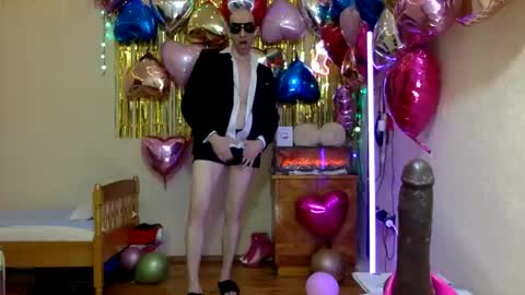 HandsomeAlfie online show from April 25, 2026, 9:34 pm