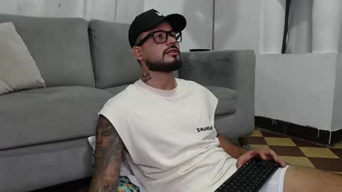 Snapshot of handsomen69 chatting on January 19, 2026, 3:43 am Handsomen online show from January 19, 2026, 3:43 am