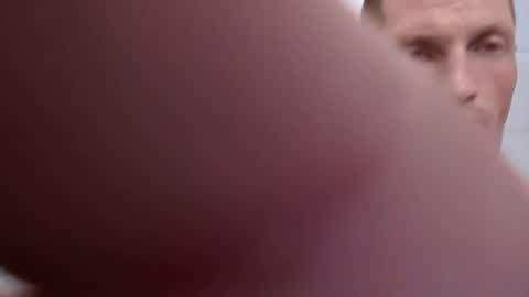 Snapshot of handsomerob42 chatting on October 31, 2025, 1:34 pm handsomerob42 online show from October 31, 2025, 1:34 pm