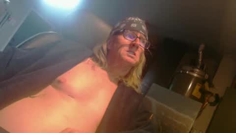 Snapshot of handyman5303 chatting on February 4, 2025, 11:27 am Handystudman online show from February 4, 2025, 11:27 am