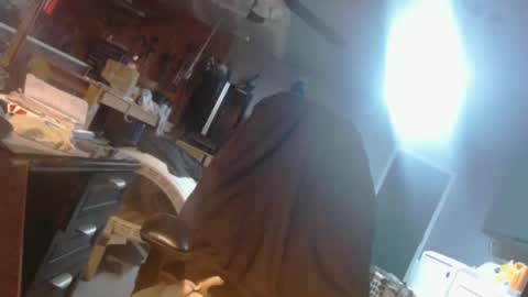 Snapshot of handyman5303 chatting on March 6, 2025, 11:47 am Handystudman online show from March 6, 2025, 11:47 am